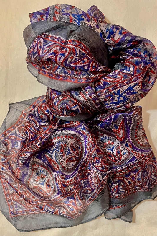 Hedvábný šátek Silk