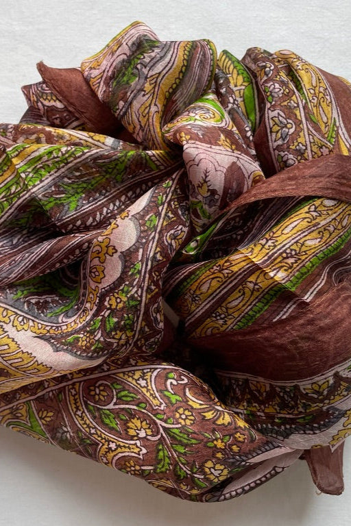 Hedvábný šátek Silk