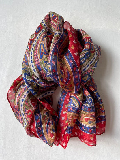 Hedvábný šátek Silk